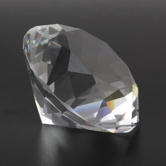 Clear acrylic diamond shaped decorative gems for parties and special events