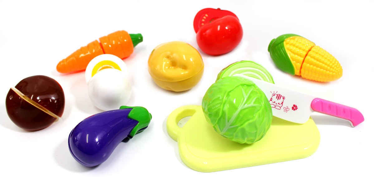 Kitchen Fun Cutting Vegetables Playset with Cutting Board & Knife