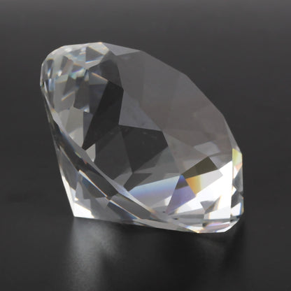 Clear acrylic diamond shaped decorative gems for parties and special events