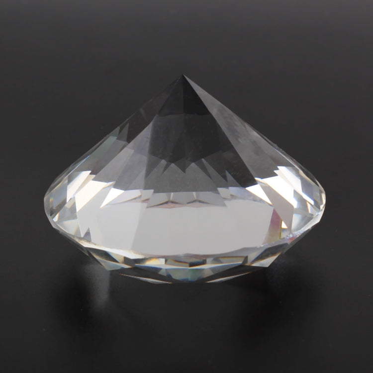 Acrylic diamond gems used for elegant wedding table centerpieces